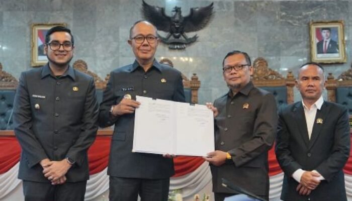Pemkot dan DPRD Kota Sukabumi Sepakati KUA-PPAS 2027 Dalam Rapat Paripurna