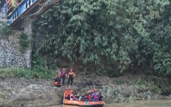 ASN Pemkot Bogor Diduga Terjatuh ke Sungai Cisadane, Tim Gabungan Masih Cari Korban
