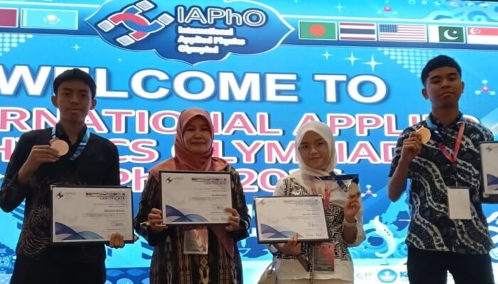 Siswa MAN 2 Makassar Borong Medali di IAPhO 2026