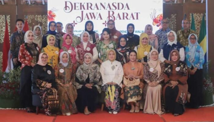 Farhan Dorong Dekranasda 27 Daerah di Jabar Buka Pasar UMKM Lintas Wilayah