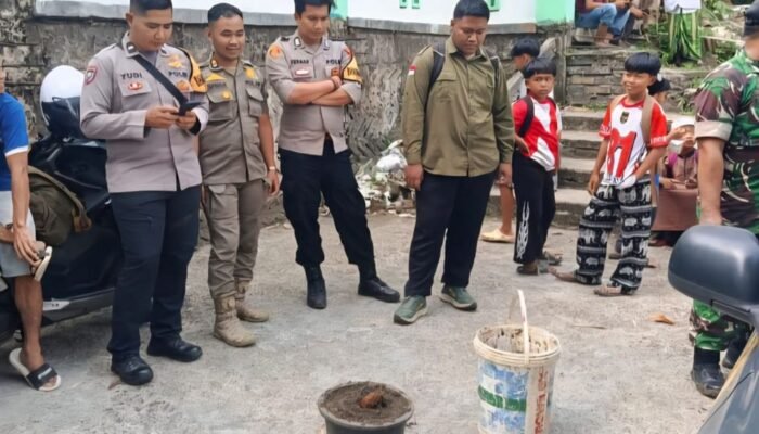 Warga Cigombong Bogor Temukan Dua Mortir Saat Gali Tanah untuk Turap Jalan