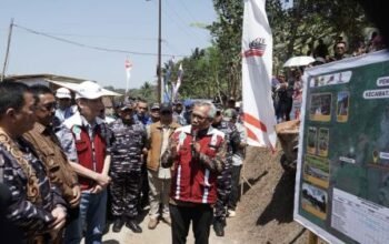 Jembatan Leuwidinding Dibangun Kembali, TNI AL dan Pemkab Sukabumi Bersinergi