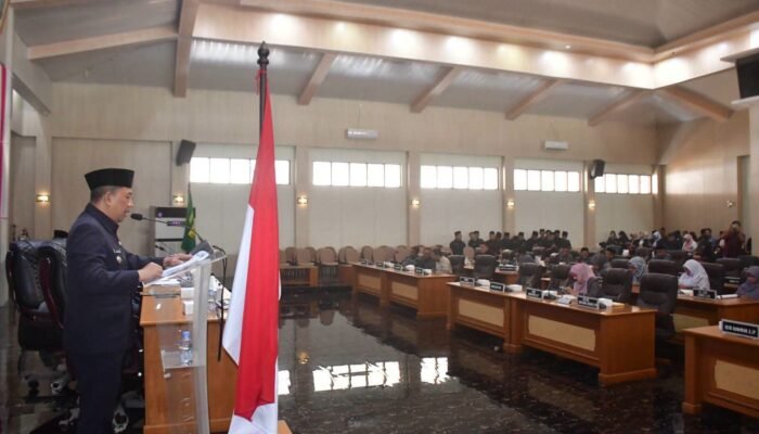 Paripurna DPRD Kab. Sukabumi Bahas Raperda Perubahan APBD 2026