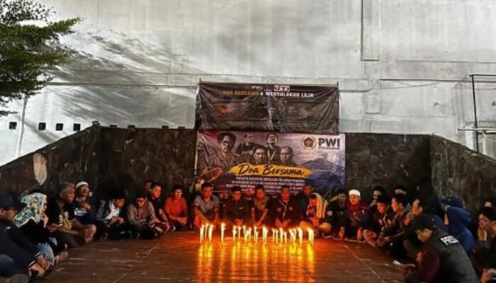 Jurnalis Sukabumi Gelar Do’a Bersama Untuk Lima Wartawan Yang Hilang Saat Peliputan Erupsi Gunung Anak Krakatau