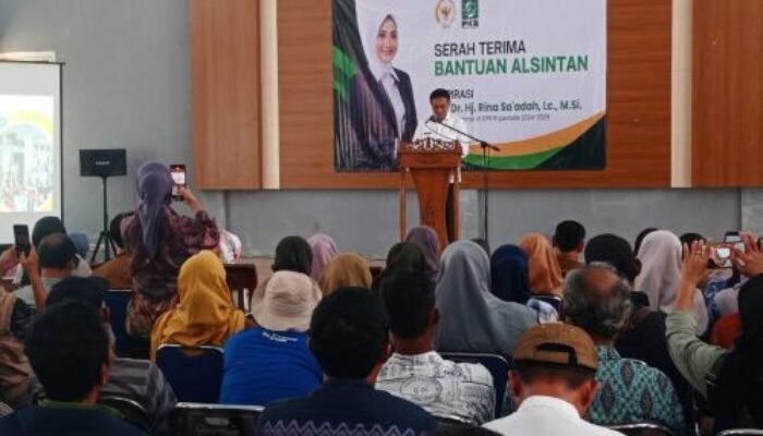 Bupati Ciamis Apresiasi Anggota DPR RI, Rina Sa’adah, Salurkan Bantuan Alsintan : Sinergitas Pemerintah Pusat dan Daerah Kunci Kemajuan Pertanian Ciamis