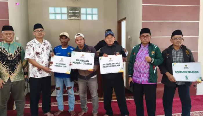 BAZNAS Kabupaten Bandung Salurkan Bantuan untuk Warga hingga Sarana Pendidikan dan Dakwah