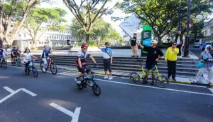 Farhan Dorong Jalan Bandung Ramah Pesepeda, Pejalan Kaki, dan Disabilitas