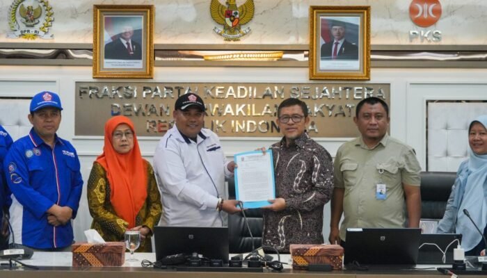 Aher Dorong Usia Pensiun Pekerja Diperjelas dalam UU Perlindungan Ketenagakerjaan