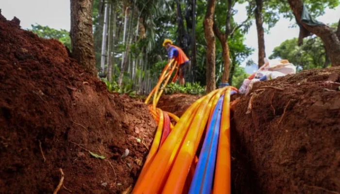 Apjatel Soroti Risiko Penataan Kabel Telekomunikasi di Bandung