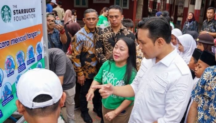AquaTower ke – 100 Starbucks Foundation Hadir di Cianjur, 1.800 Warga Dapat Akses Air Aman