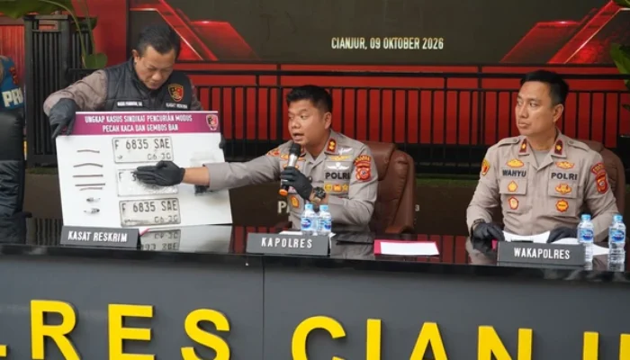 Komplotan Pecah Kaca Mobil Rugikan Korban Rp. 4,1 Miliar, Dua Tersangka Ditangkap