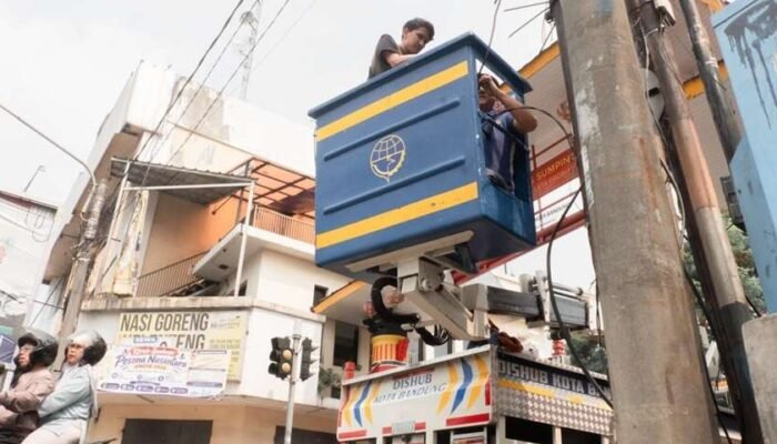 Dishub Bandung Pulihkan APILL di Enam Simpang, Pengamanan Diperketat Usai Pencurian Komponen