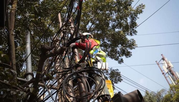 Pemkot Bandung Beri Operator 14 Hari Pulihkan Internet, Penataan Kabel Dilanjutkan 27 Oktober