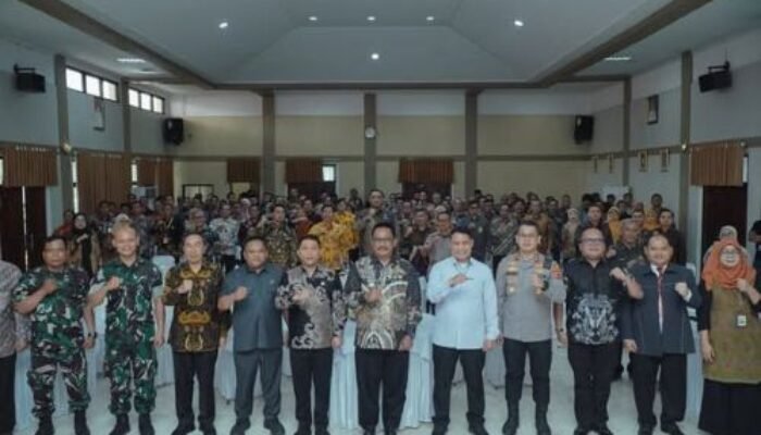 Ketua DPRD Sukabumi Hadiri Penyerahan Hibah BMN dari KPK dan Peluncuran SIMPATIK