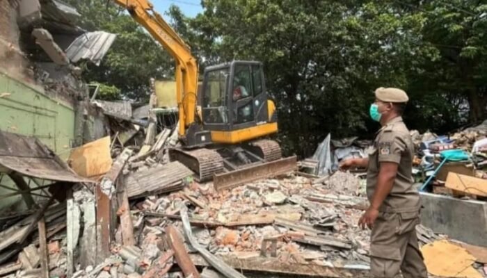 Bandel, 43 Bangli di Jalan Raya Bogor Ditertibkan, 11 Klaim Punya Sertifikat