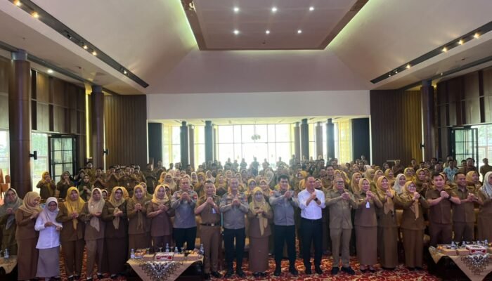 Polres Ogan Ilir Gelar Program UBISELA, Edukasi Kepala Sekolah dan Guru Tentang Pencegahan Bullying dan Bahaya Judi Online