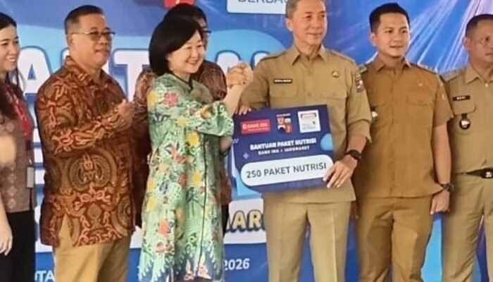 Indomaret dan Bank INA Salurkan 250 Paket Makanan Bergizi Untuk Warga Sempur Bogor