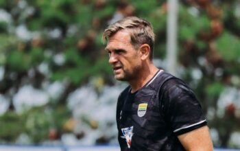 Gol Dramatis Adam Alis Bawa Persib Taklukkan Garudayaksa FC 2 – 1