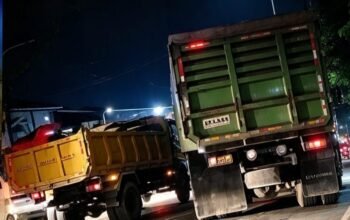 Truk Antre Hingga Tutup Jalan di SPBU Maluang, Warga Desak Penertiban