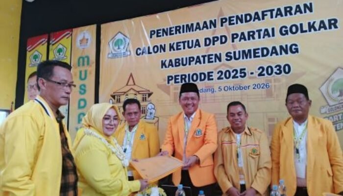 Dihantarkan Dukungan Kader, Bunda Bilqis Resmi Mendaftar Ketua DPD Golkar Sumedang