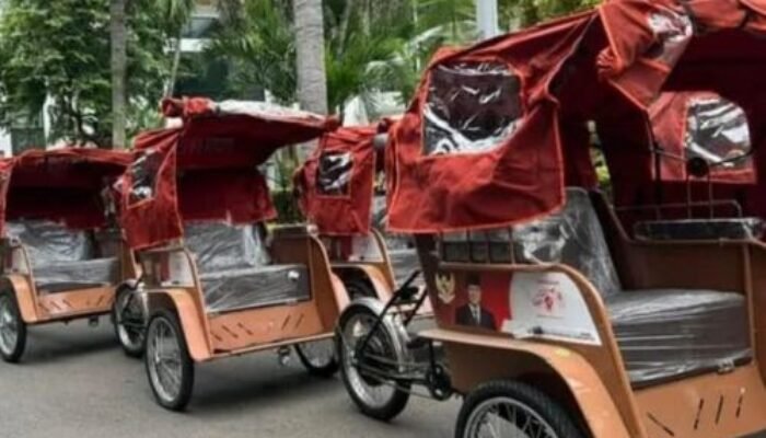 Dapat Becak Listrik dari Presiden Prabowo, Tukang Becak di Depok Langsung Dapat 2 Fasilitas Tambahan dari Supian Suri