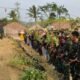 Perkuat Ketahanan Pangan, Satgas TMMD ke-130 Kodim 0622 Sukabumi Tanam Sayuran dan Bagikan Bibit