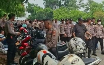 Ratusan Personil Dikerahkan, Flyover UI Disekat Polres Depok