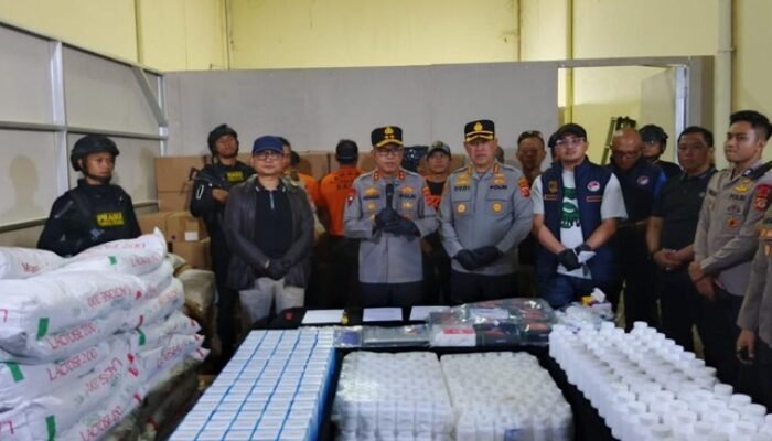 Polisi Bongkar Pabrik Tramadol dan Hexymer Ilegal di Bandung, Lima Orang Jadi Tersangka