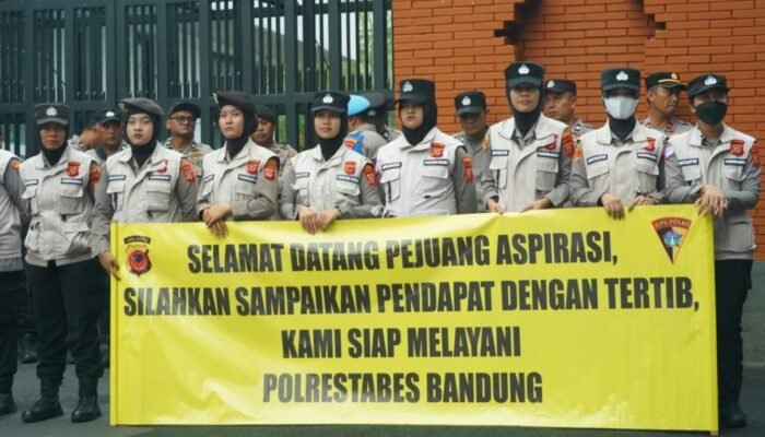 Polda Jabar Kawal Aksi Mahasiswa di Gedung DPRD, Situasi Kondusif